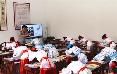 兴国第一所“孔子学堂”在红小揭牌，全市仅两所！国学文化推广服务